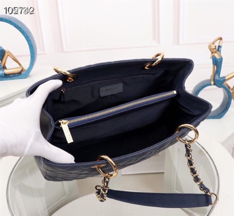 Ch**el shopping bags